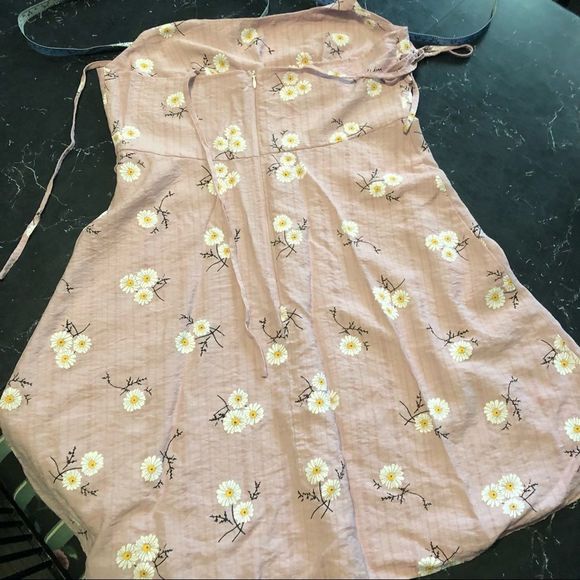 Pink Daisy dress  Fits like a med in my opinion S5 - Picture 8 of 9